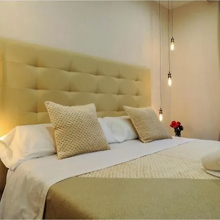 Premium La Latina 2. * Salamanca