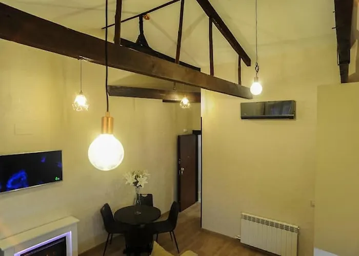 Premium La Latina 2. *